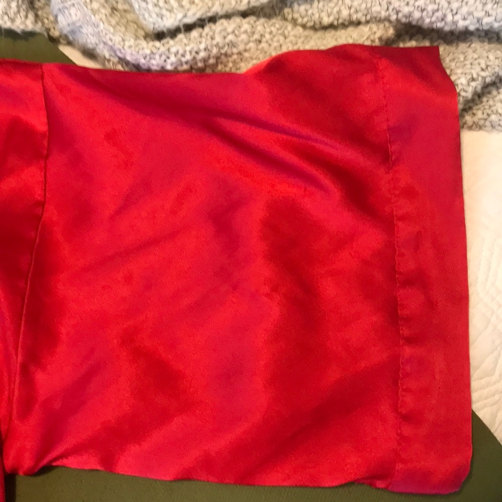 Victoria's Secret Robe - Picture 3 of 4